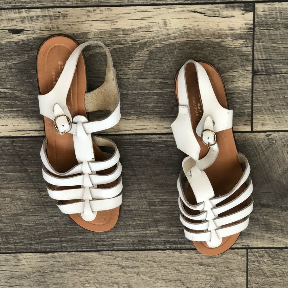 Super cute vintage sandals made in Italy leather size 8 great condition, sturdy